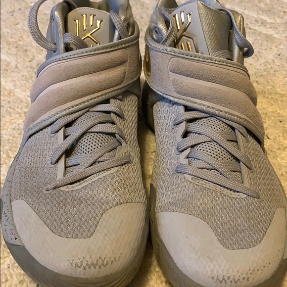 Men’s Nike kyrie 2 basketball shoes - Picture 2 of 7